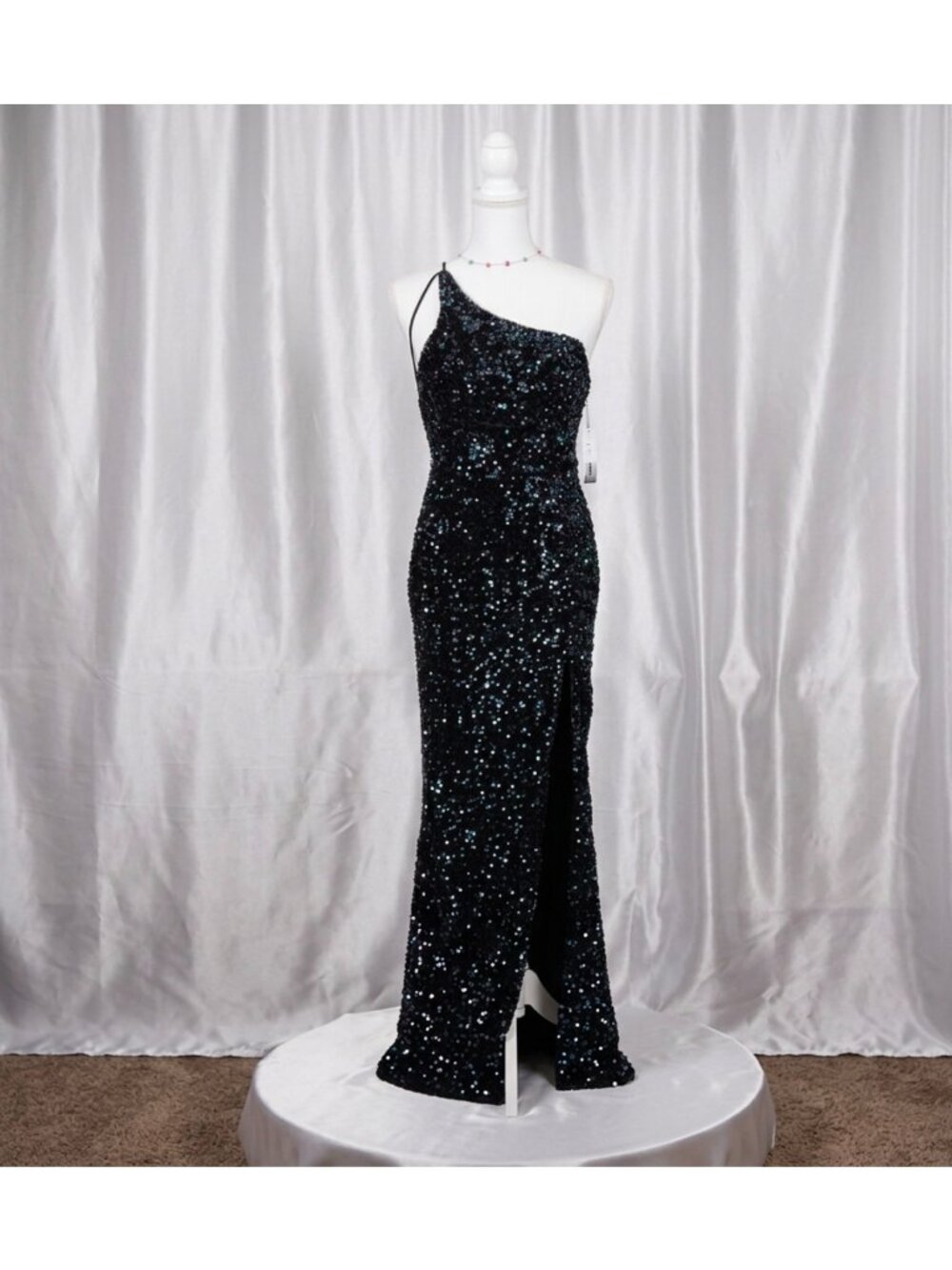 Jules & Cleo Sequin One-Shoulder Gown With Side Slit Black Floor-size 2Length Fo